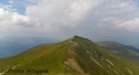 Marcare traseu catre Varful Gugu (Muntii Godeanu)